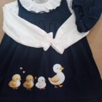 Vestido bebé com camisola e tapa fralda