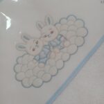 Toalha de bebé_Coelhos nas nuvens