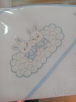 Toalha de bebé_Coelhos nas nuvens