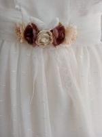 Vestido de cerimónia com rendas nos ombros. - Image 3
